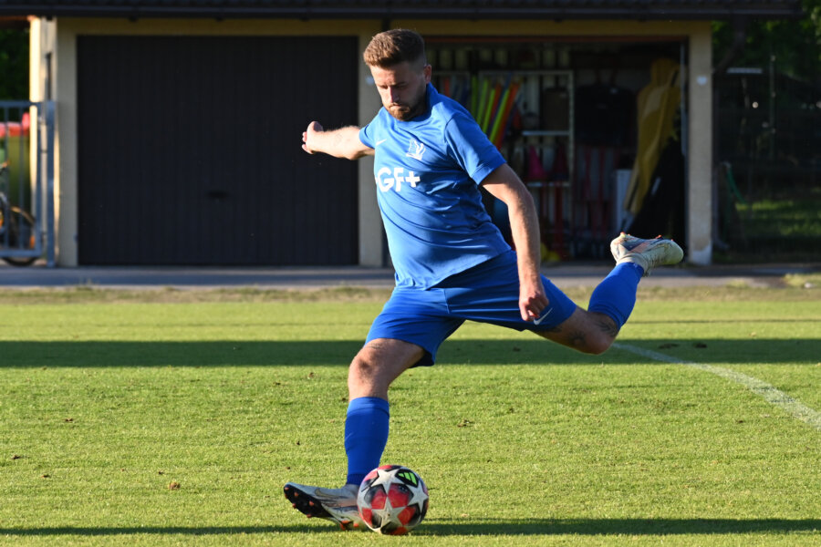UFC Siezenheim : SV Anthering